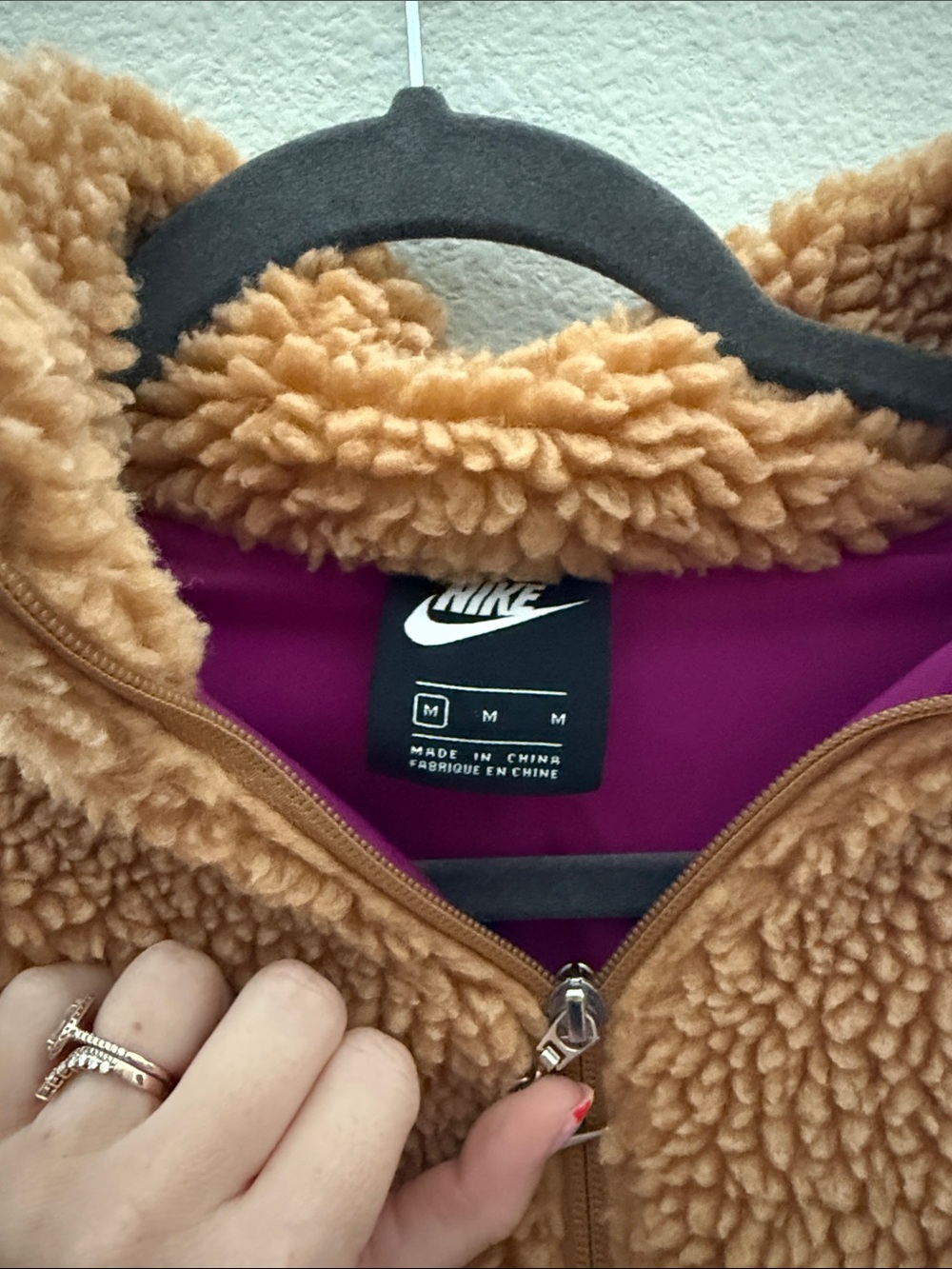 Nike Tan/Brown Sherpa Zip Jacket with Maroon Swoosh - Picture 3 of 4